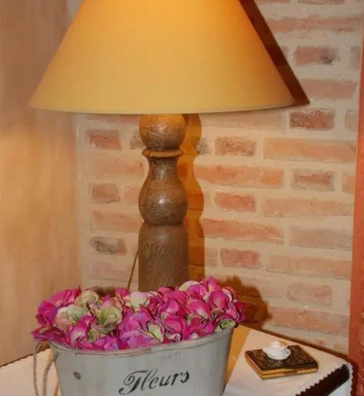 اتاق راحتی, Chambres La Vallée