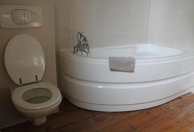 Номер Стандарт, Chateau Du Four De Vaux