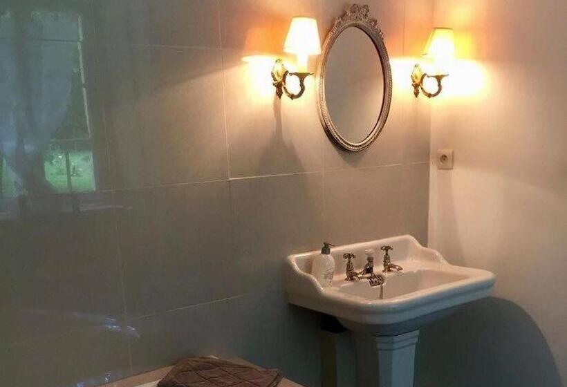 Семейный Полулюкс, Chateau Du Four De Vaux