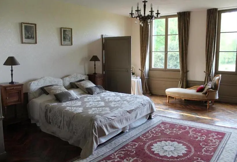 デラックスルーム, Chateau Du Four De Vaux