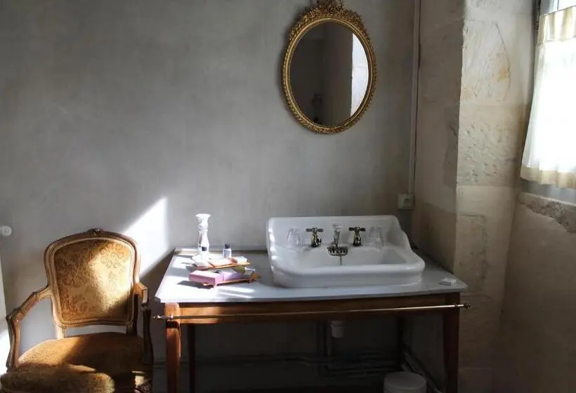スタンダードルーム, Chateau Du Four De Vaux