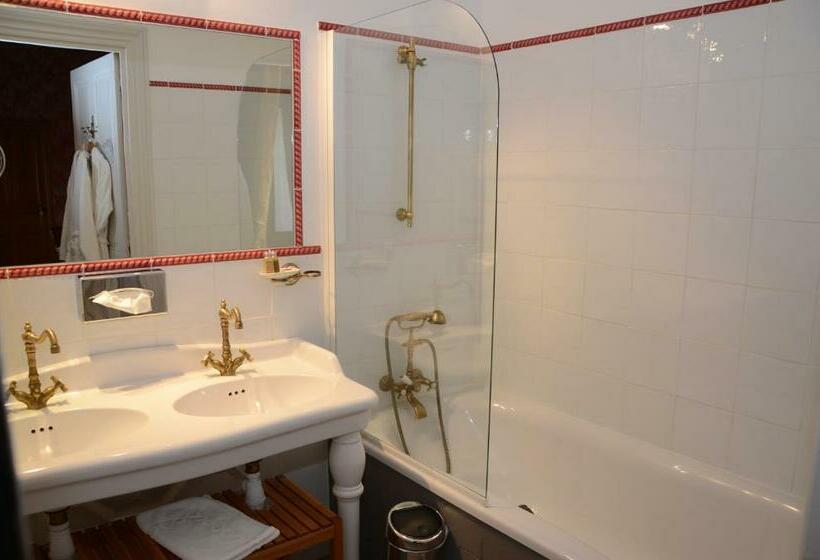 ロイヤルルーム, Château D Urbilhac