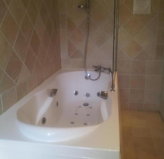 プレステージルーム, Château D Urbilhac