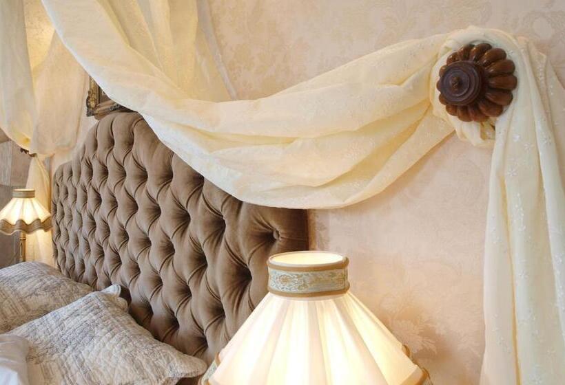 スーペリアールーム, Château D Urbilhac