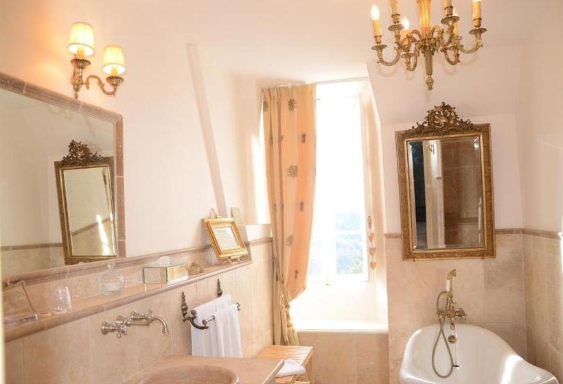Номер Superior, Château D Urbilhac