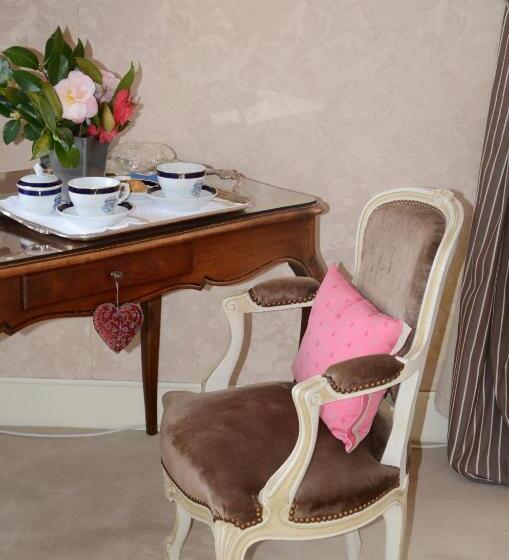 スーペリアールーム, Château D Urbilhac