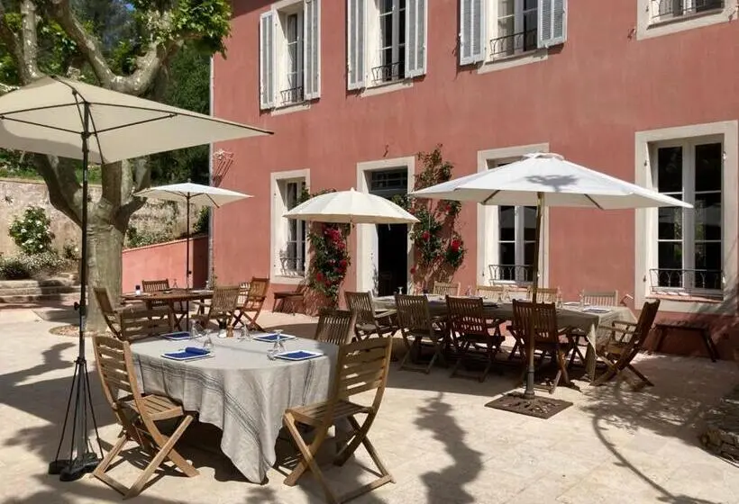 スタンダードルーム, La Féraude   Pays D Aix En Provence
