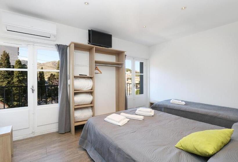 Номер Стандарт Трехместный, Arago