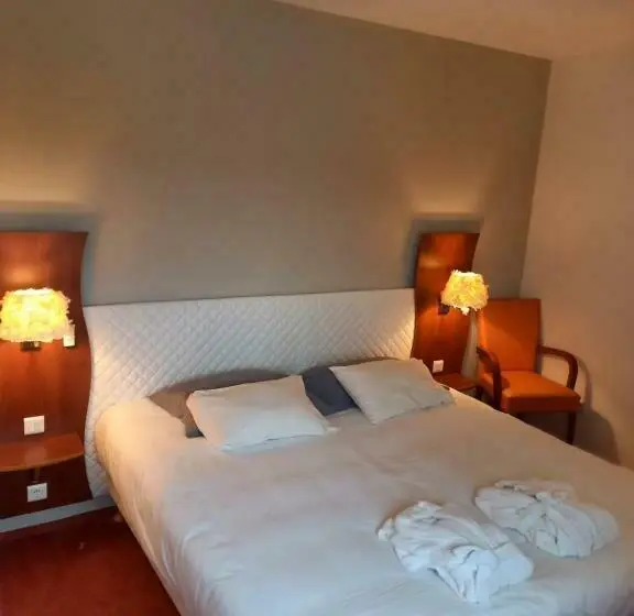 Standard-huone Allasnäkymä, Artémis Hôtel & Spa Bistro Coquet