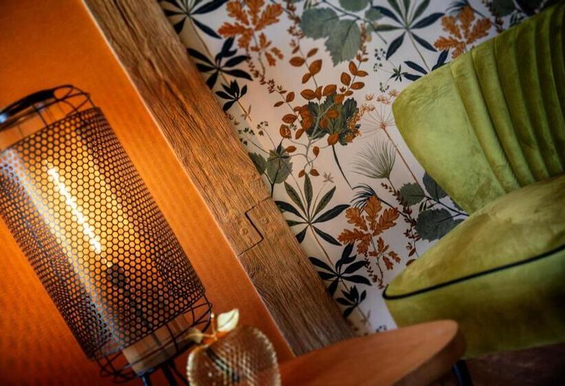 Номер Superior, Auberge Pom'poire