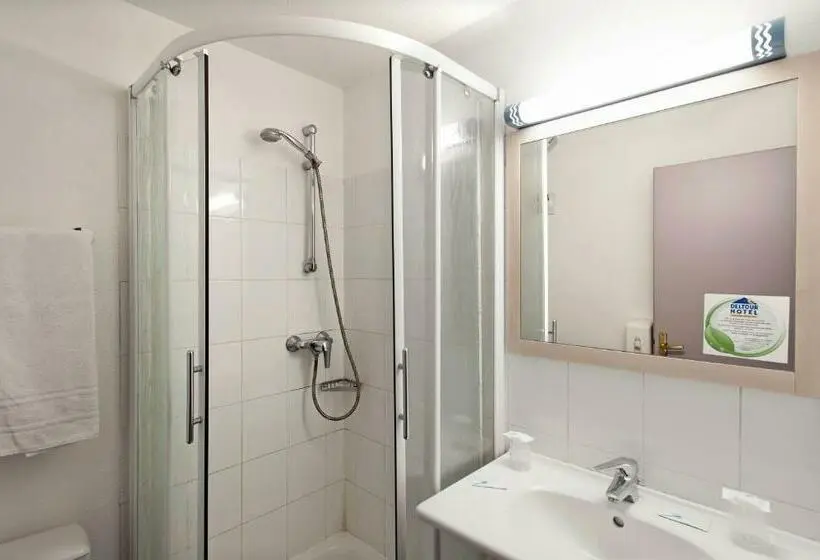 スタンダードトリプルルーム, Brit Hotel Essentiel Cahors Nord