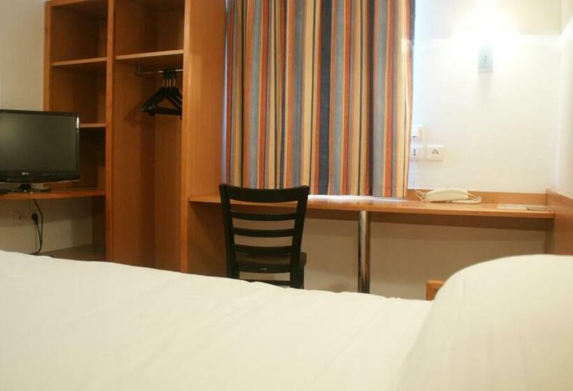 スタンダードルーム, Brit Hotel Essentiel Cahors Nord