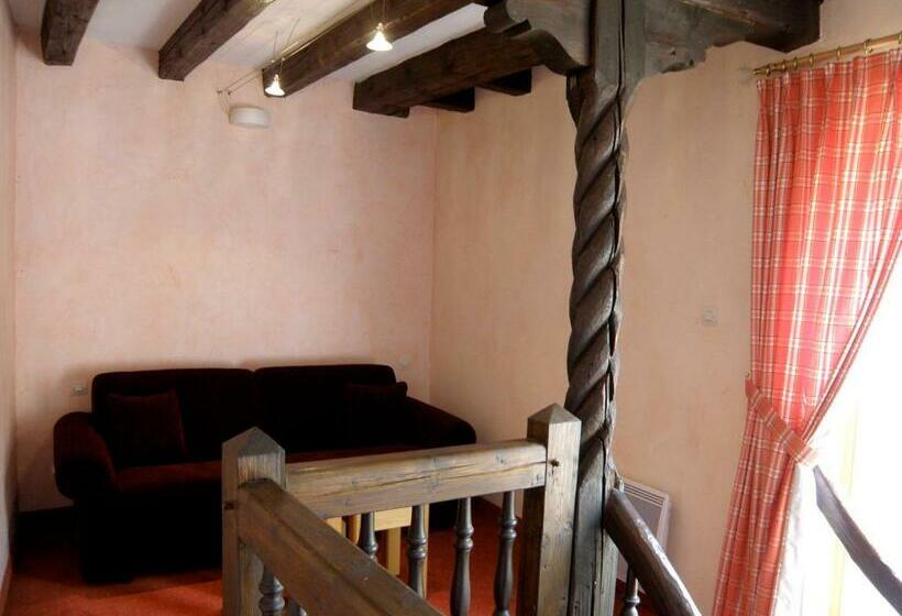 غرفة قياسية لذوى الاحتياجات الخاصة, Caveau De L Ami Fritz