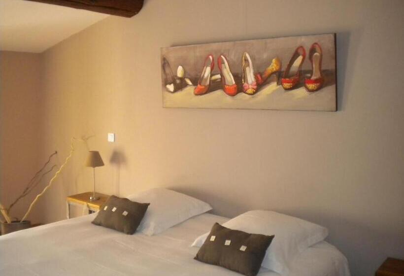 Номер Стандарт, Logis Hôtel Château De Palaja