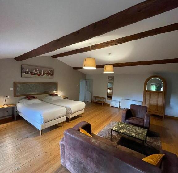 Номер Стандарт, Logis Hôtel Château De Palaja