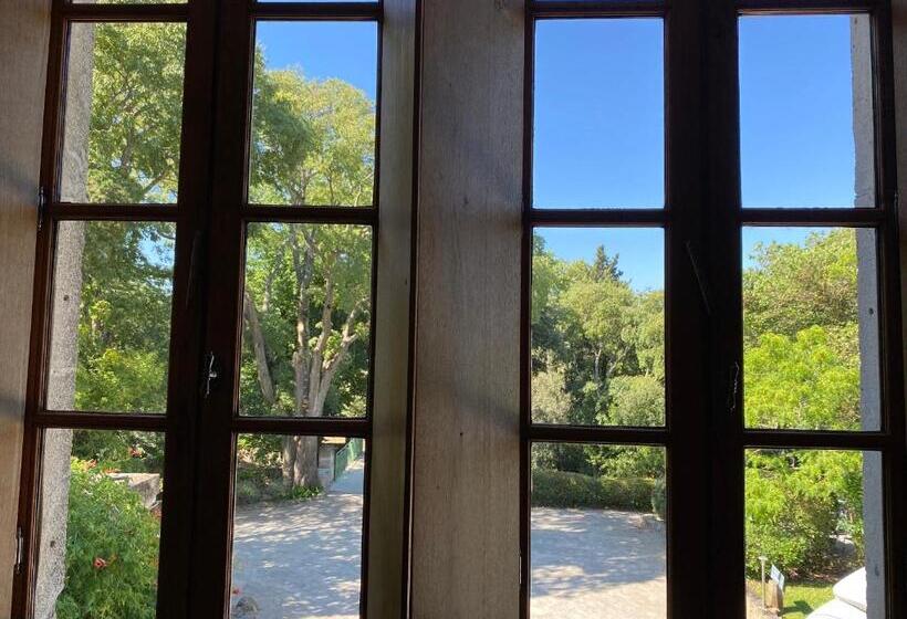 Полулюкс, Logis Hôtel Château De Palaja