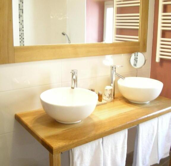 Люкс 2 Спальни, Logis Hôtel Château De Palaja