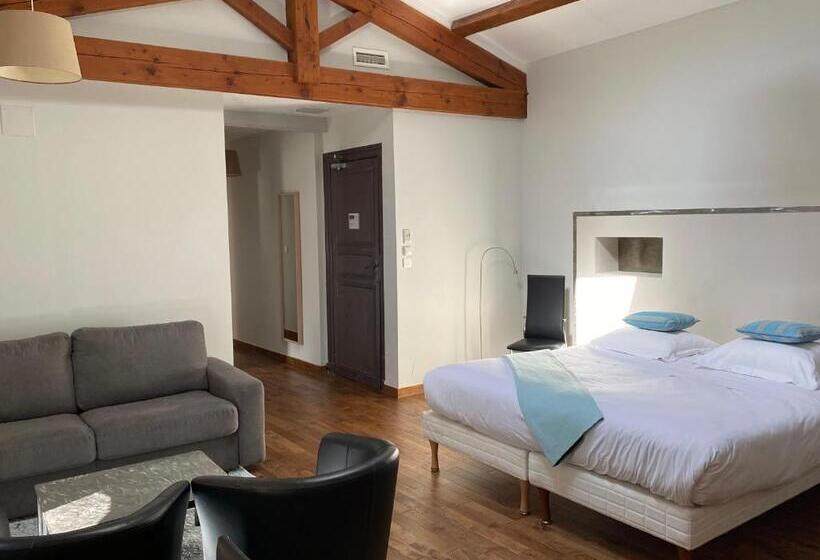 Люкс 2 Спальни, Logis Hôtel Château De Palaja