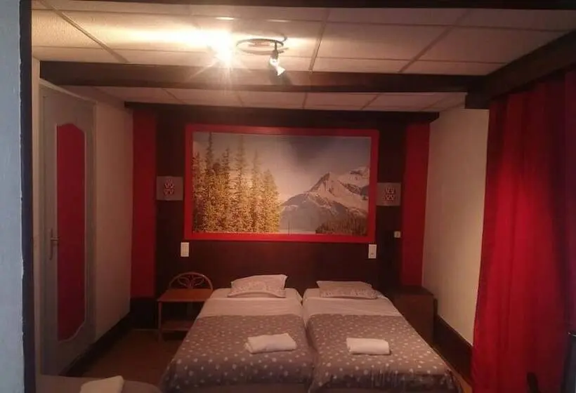 Standard Kolmen Hengen Huone Näkymä, De Savoie