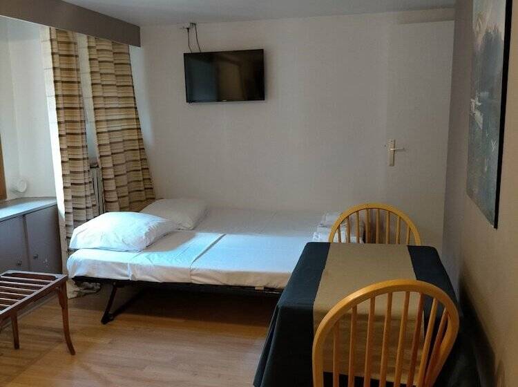 Четырехместный Номер Стандарт, De Savoie