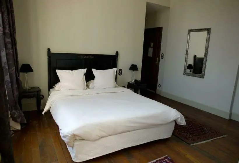 スタンダードルーム, Hostellerie Du Coq D'or