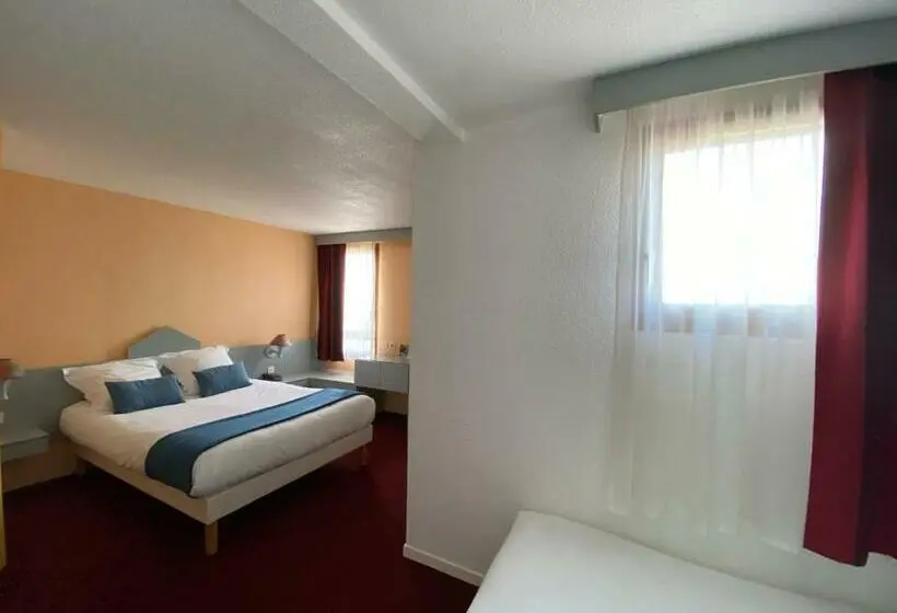 Perhehuone, Brit Hotel Essentiel Moulins Avermes