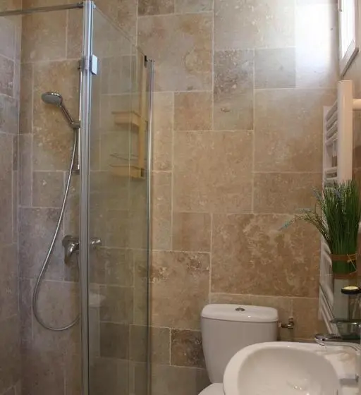 Basic-huone, La Villa Des Oliviers