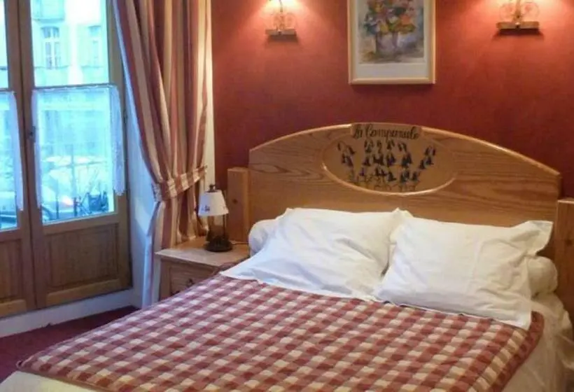 اتاق راحتی, Hôtel Le Bois Joli