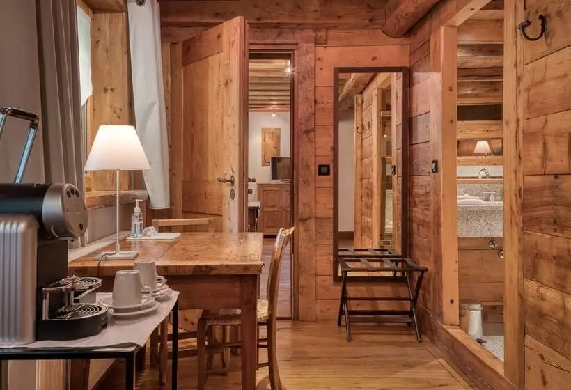اتاق کلاسیک, Hôtel Les Servages D Armelle