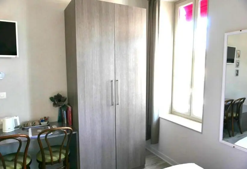 スタンダード４人部屋, Hôtel Mille Et Une Feuilles
