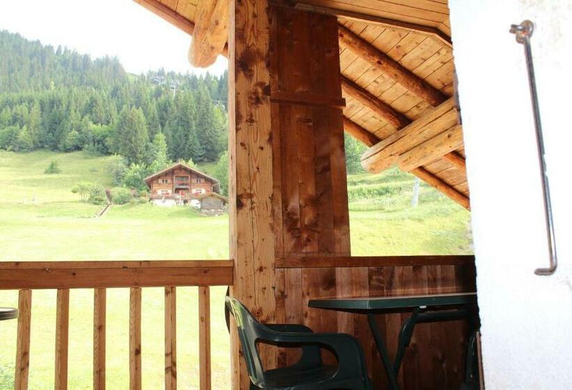 اتاق استاندارد چهار تخته, Hôtel Restaurant U Fredy