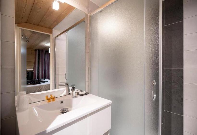 اتاق استاندارد با بالکن, Hôtel Restaurant U Fredy