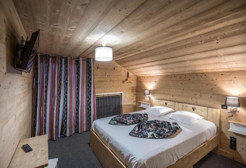 اتاق استاندارد با بالکن, Hôtel Restaurant U Fredy