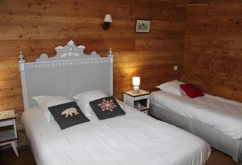 اتاق استاندارد سه تخته با چشمانداز باغ, Hôtel Restaurant U Fredy