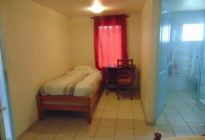 Апартаменты 1 Спальня Нижний Этаж, Le Relais De La Rn7