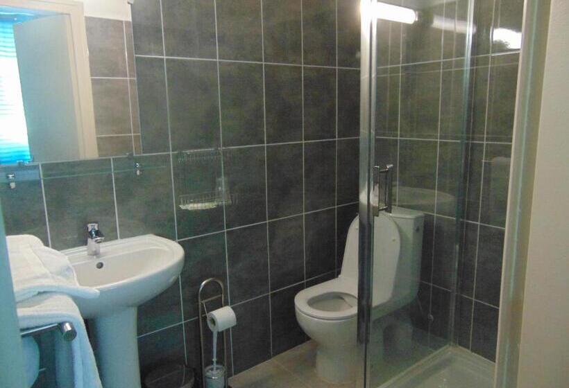 스탠다드 트리플 룸, Le Relais De La Rn7