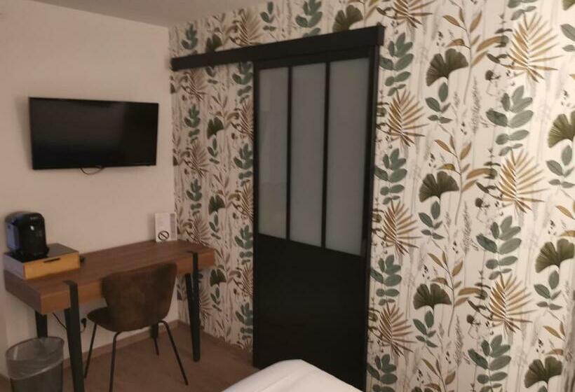 Номер Superior, Logis Le Relais Du Chapeau Rouge