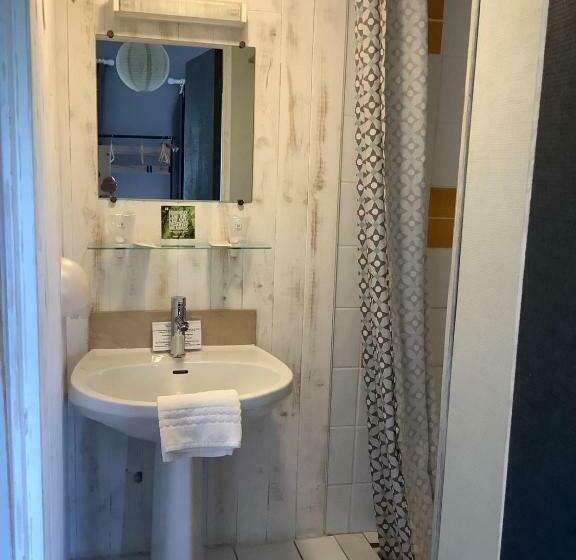 Номер Стандарт, Logis Hôtel Restaurant La Borie