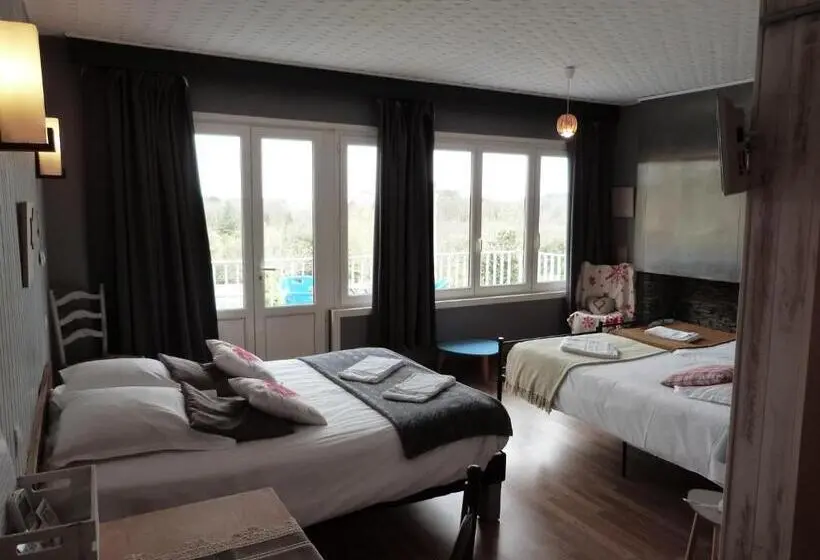 Perhehuone Puutarhanäkymä, Logis Hôtel Restaurant La Borie