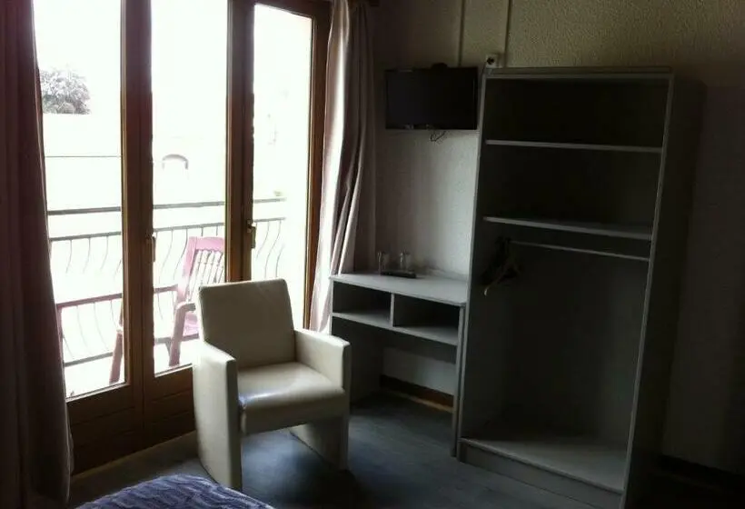 Comfort-huone, Les Jolis Coeurs