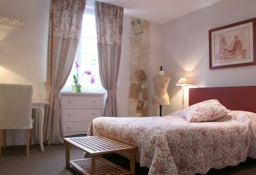 Номер Стандарт, Saint Yves