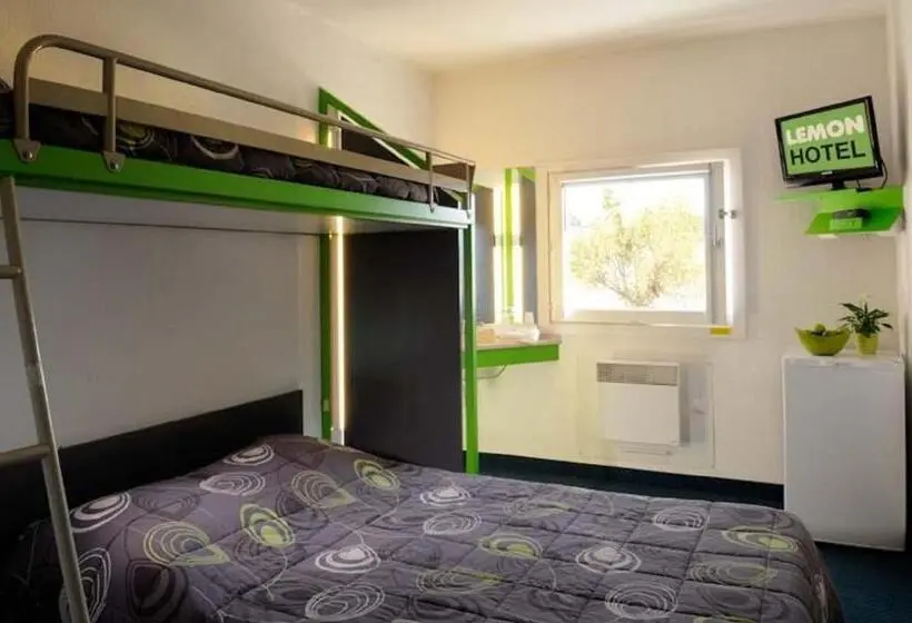 バスルーム共有のトリプルスタンダード, Lemon Hotel - Tourcoing