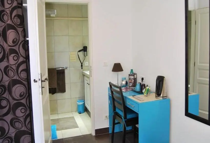 اتاق سوپریور سه تخته, Villa Nais B&b