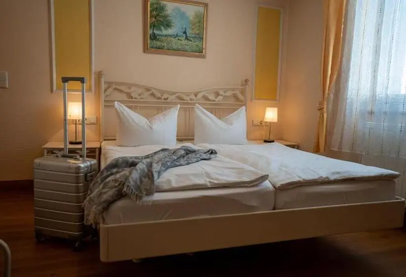 Yhden Hengen Huone Sisäpuolella, Esplanade & Aparthotel Rialto