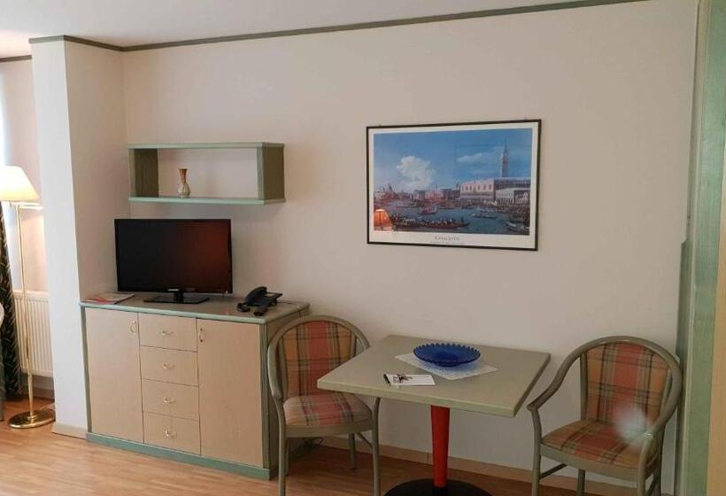 Апартаменты Внутренние 1 Спальня, Esplanade & Aparthotel Rialto