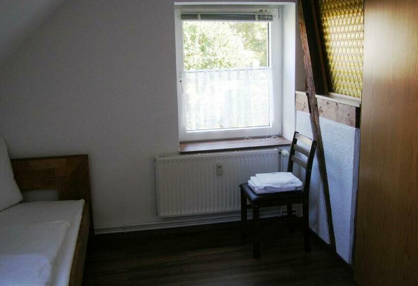 آپارتمان 3 خوابه, Alt Vinnhorst