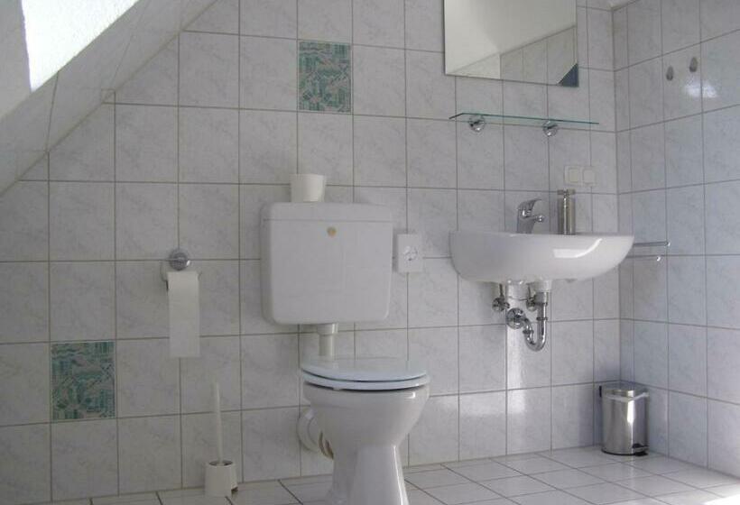 آپارتمان 3 خوابه, Alt Vinnhorst