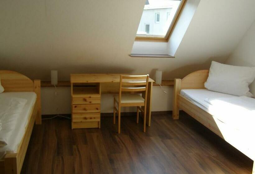 آپارتمان 3 خوابه, Alt Vinnhorst