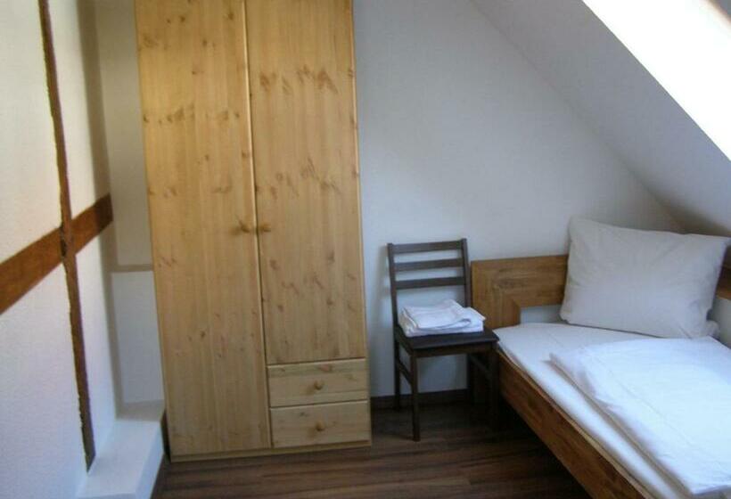 آپارتمان 3 خوابه, Alt Vinnhorst