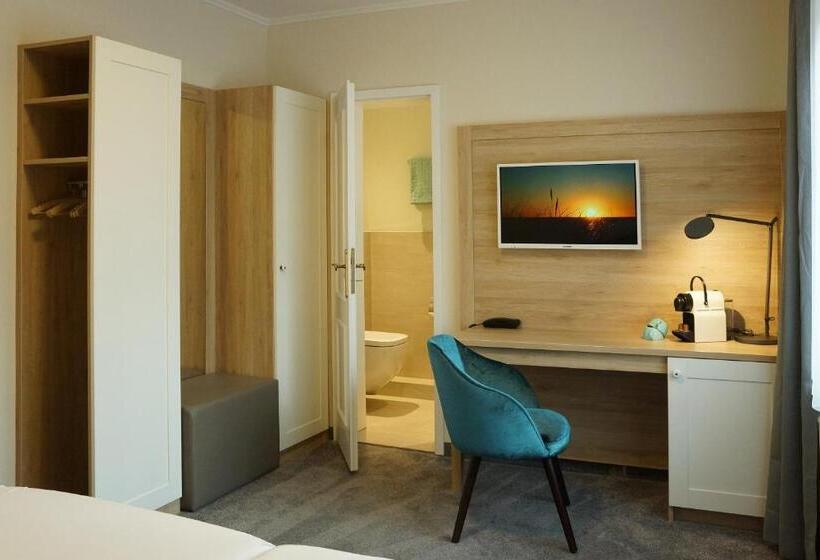 Standardrum Bottenvåning, Am Südwäldchen